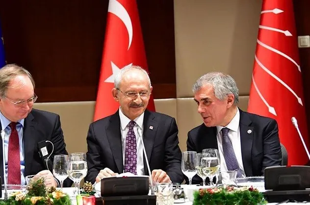 CHP'li Ünal Çeviköz Türkiye'yi Finlandiya medyasına şikayet etti!  AK Parti'den çok sert tepki