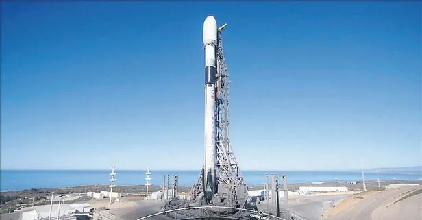 Fergani Uzay'ın ilk uydusu uzaya fırlatıldı