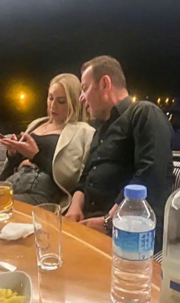 1779187379629.jpg Tanju Özcan'ın uçkur yatındaki "sarışın kadın" ortaya çıktı: Zeynep K. her şeyi anlattı-4