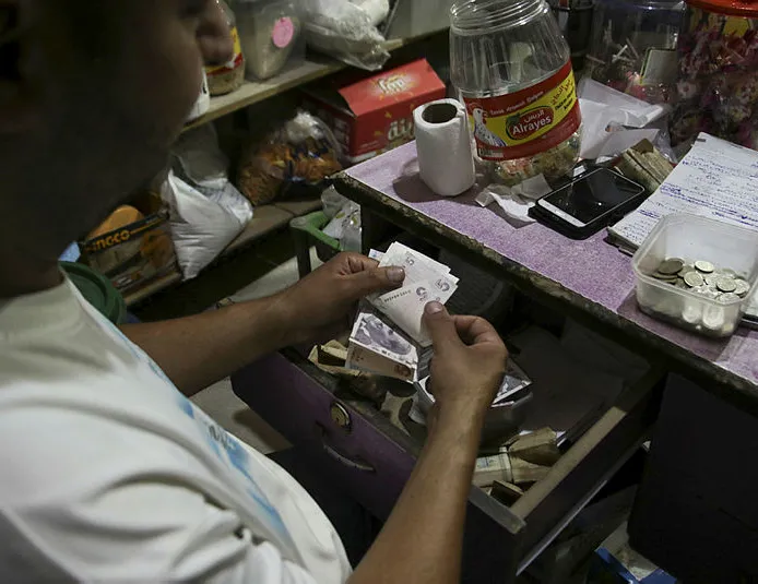 Suriyeli Türk lirasına geçiyor