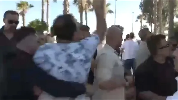 Mersin'de Zafer Partisi Genel Başkanı Ümit Özdağ’ın korumalarından vatandaşa dayak: Sen bizim kim olduğumuzu biliyor musun?-5