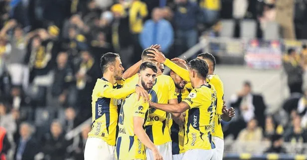 Fenerbahçe iki golcüsüyle Bodrumspor engelini aştı