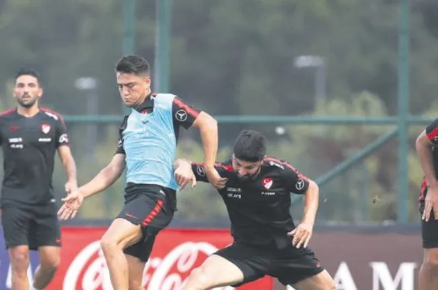 Sakatlanan Cengiz Ünder 1 ay oynamayacak (Yurttan ve dünyadan spor gündemi)