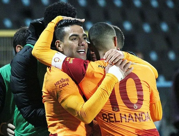 St. Johnstone-Galatasaray maçı öncesi şoke eden karar: Radamel Falcao maç kadrosuna alınmadı-3