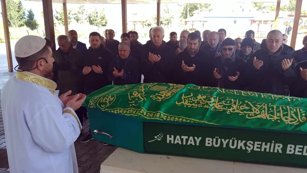 Babasının döverek öldürdüğü Mertcan'a annesinden acı veda: Gitme oğlum-1