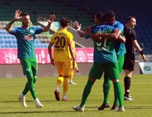 8 gol, 2 penaltı, 1 kırmızı kartlık maçta gülen taraf Rize!