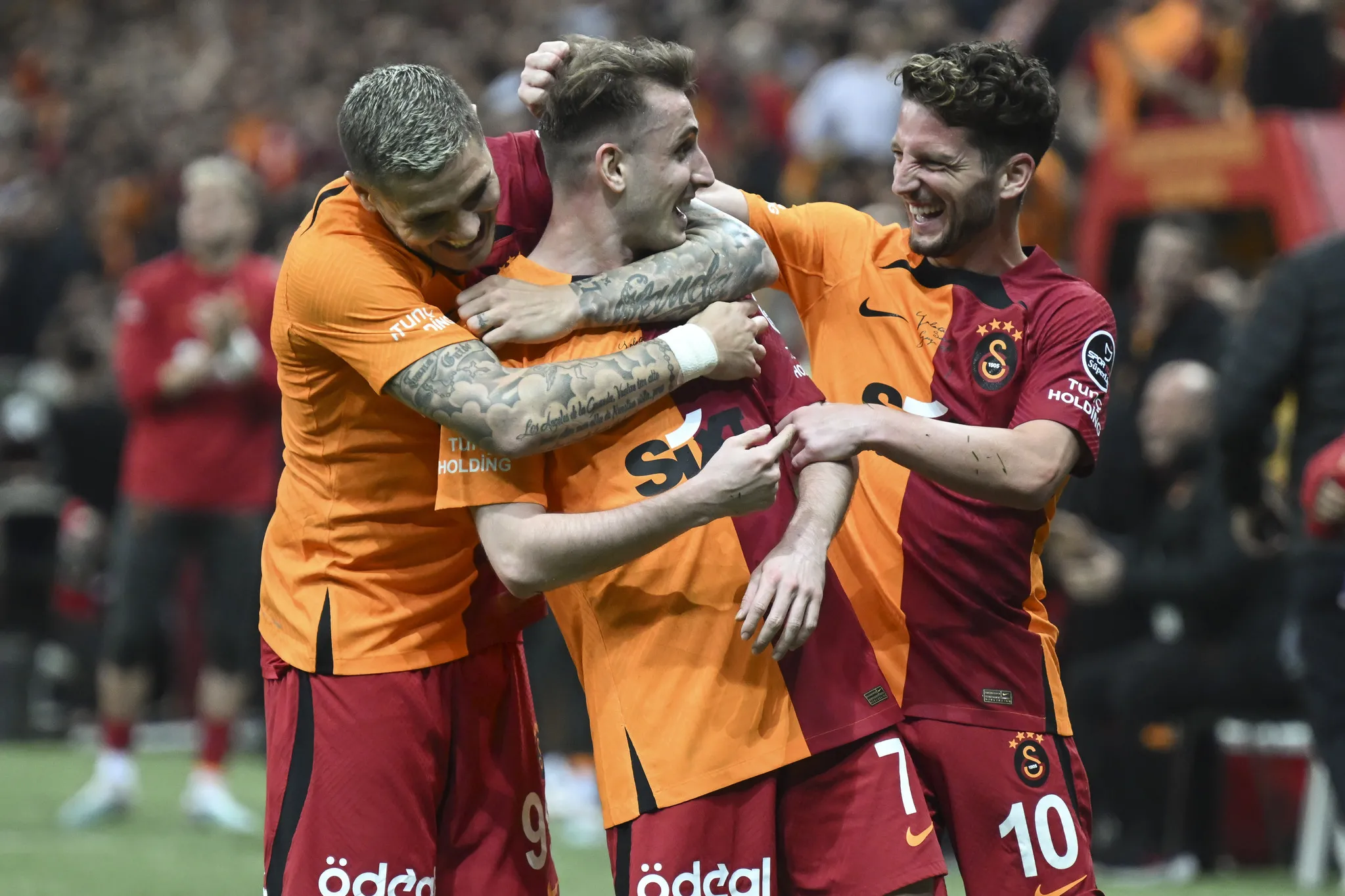 Liverpool'dan Galatasaray'a 40 milyon euroluk transfer! - 11