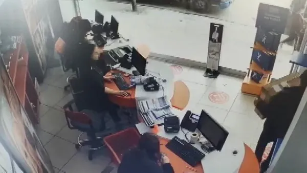 kargo-teslimat-kodunu-paylasti-100-bin-liralik-bilgisayari-calindi-1651832900538.jpg Kargo teslimat kodunu paylaştı! 100 bin liralık bilgisayarı çalındı-5