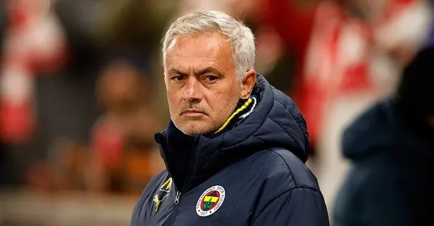 Jose Mourinho'dan Slavia Prag zaferi sonrası Süper Lig mesajı