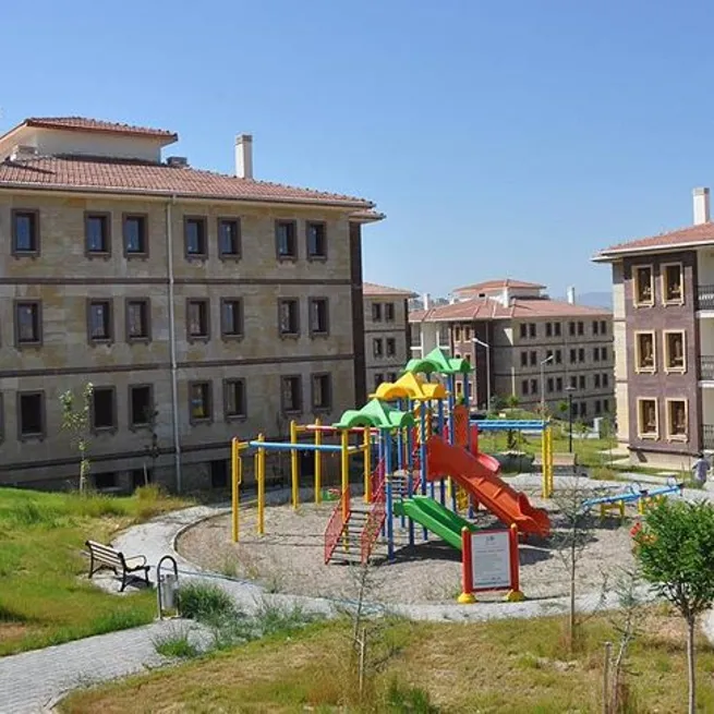 Orta gelirliye dev konut projesinde detaylar ortaya çıktı! Yüzde 30a kadar, geri ödemede basit faiz, fırsatçılara ceza...