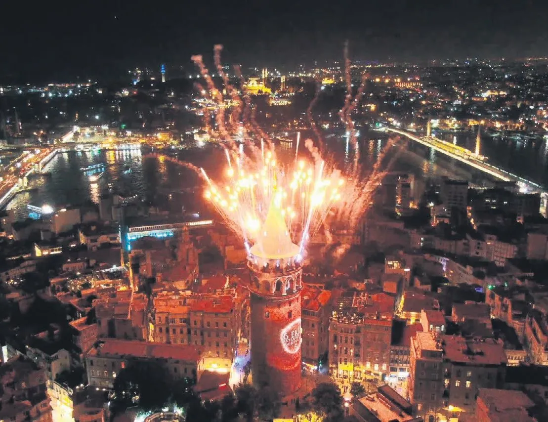 Galata Kulesi açıldı