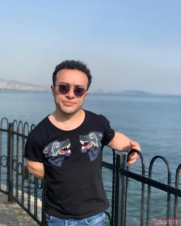 "Beyinleriniz Cüce Kalbiniz Sakat" Çok Güzel Hareketler 2 Adlı Yapımla Adını Duyuran Ve Son Olarak Camdaki Kız Dizisi İle İzleyici Karşısına Çıkan Hamza Yazıcı,...