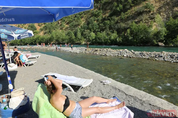 Tunceli'de 40 derece sıcaktan bunalanlar Munzur ve Pülümür çaylarında serinledi - 10