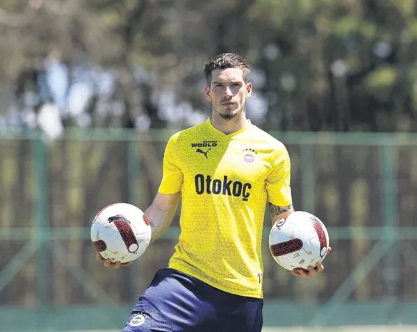 arda-guler-idmanlarda-gosterdigi-performansla-adindan-soz-ettiriyor-takim-arkadaslarindan-buyuk-destek-1689721441132.jpeg Arda Güler idmanlarda gösterdiği performansla adından söz ettiriyor! Takım arkadaşlarından büyük destek...-5