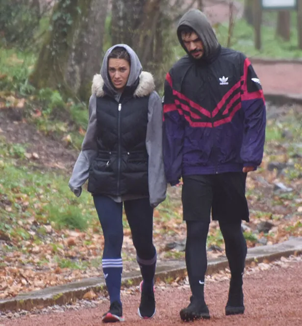 Survivor'dan sonra aşkı bulan Damla Can ve yakışıklı oyuncu aynı evde! "Rica ediyorum o fotoğrafları yayınlamayın" demişti...-3