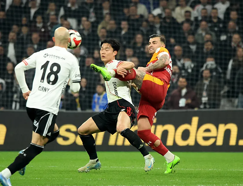 Spor yazarları Beşiktaş - Galatasaray derbisini değerlendirdi! "İnanılmaz acemi" - 12