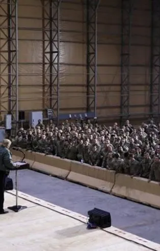 Trump'ın ziyaret ettiği üsse saldıracaklardı