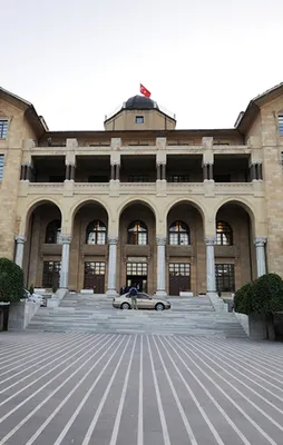 Gazi Üniversitesi'ne FETÖ operasyonu