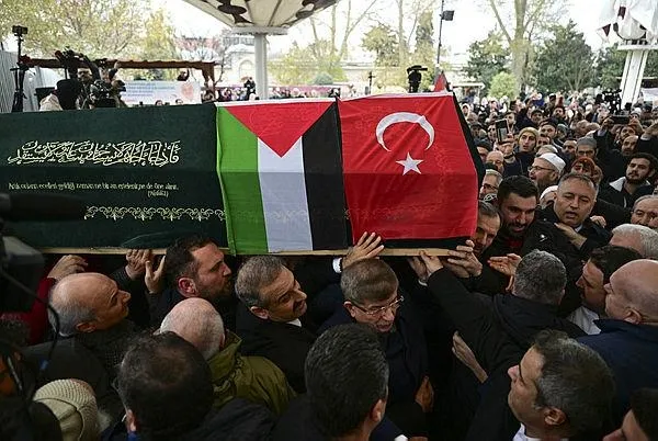 Saadet Partisi Kocaeli Milletvekili Hasan Bitmez İstanbul'da son yolculuğuna uğurlandı-2