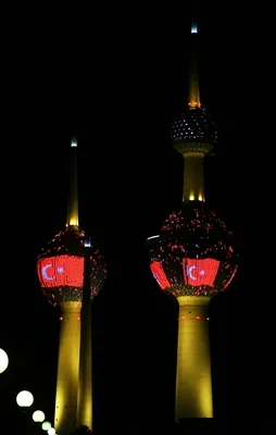 Kuveyt Kuleleri'ne Türk bayrağı