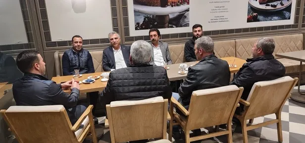 ak-parti-kufurbaz-lutfu-turkkanin-ahlaksizligina-karsi-sehit-agabeyinin-yaninda-1636142041880.jpeg AK Parti, küfürbaz Lütfü Türkkan'ın ahlaksızlığına karşı şehit ağabeyinin yanında!-3