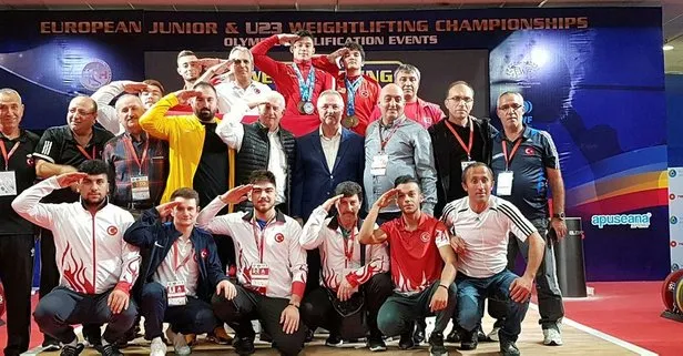 Avrupa şampiyonu Özbek'ten asker selamı