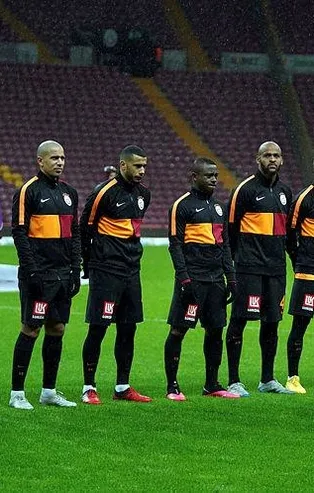 Galatasaray’da 100 milyonluk kriz! Yönetimin gözü futbolcuların yapacağı 'feda'da...