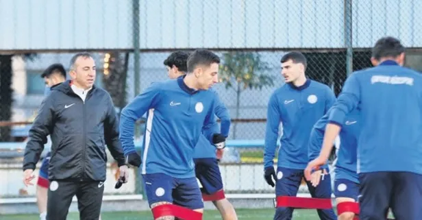 Çaykur Rizespor transfer sinyali verdi! Recep Uçar hücuma dönük orta saha istedi