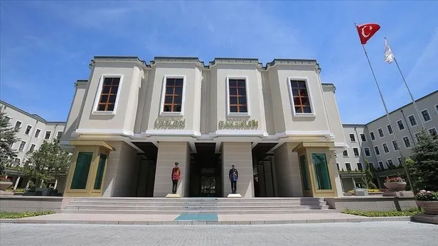 son-dakika-icisleri-bakanligi-2-haftalik-kismi-kapanma-surecine-iliskin-genelge-yayimladi-1618351516856.jpeg Son dakika: İçişleri Bakanlığı '2 haftalık kısmi kapanma' sürecine ilişkin genelge yayımladı!-1