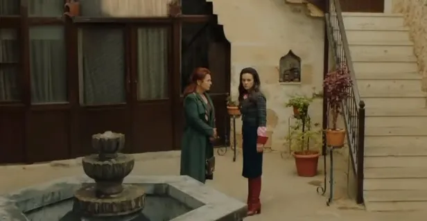 olume-uzanan-merdiven-bir-zamanlar-cukurova-90-bolum-2-fragmani-haysiyetsiz-bir-adam-oldugunu-kabul-et-1617173861654.jpg Ölüme uzanan merdiven! Bir Zamanlar Çukurova 90. bölüm 2. fragmanı: Haysiyetsiz bir adam olduğunu kabul et!-9