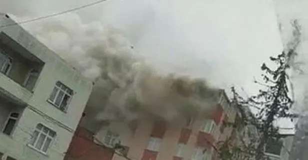 Son dakika: Bağcılar’da 4 katlı binada yangın! Anne, 3 çocuğu ile birlikte son anda kurtuldu