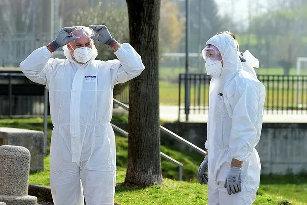 Son dakika: İtalya'da Kovid-19'dan ölenlerin sayısı 11 bini geçti!-2