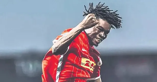 Galatasaray'da Victor Nelsson yerine Adamo Nagalo!