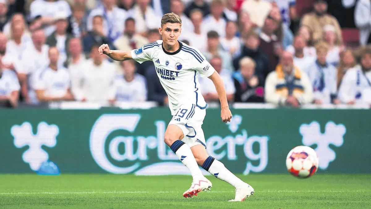 Galatasaray sağ bek transferinde mutlu sona ulaştı! Elias Jelert’i 4 yıllığına kadrosuna kattı