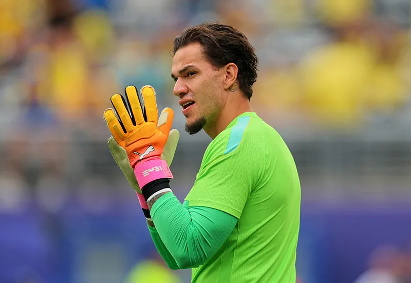 fenerbahcede-ederson-gundemi-aziz-yildirim-devrede-1783843445714.png Fenerbahçe'de Ederson gündemi! Aziz Yıldırım devrede-4