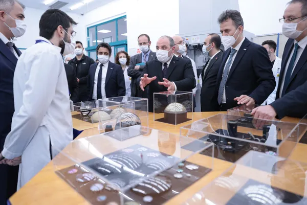 bayraktar-ihasihalarda-yerli-teknoloji-ambargo-uygulandi-aselsan-uretti-1616227518894.jpg Bayraktar İHA/SİHA'larda yerli teknoloji! Ambargo uygulandı! ASELSAN üretti-4