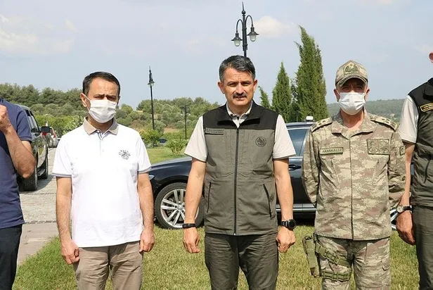 Son dakika: Bakan Pakdemirli'den Çanakkale'deki yangınla ilgili kritik açıklama: Riskler ortadan kalktı-1