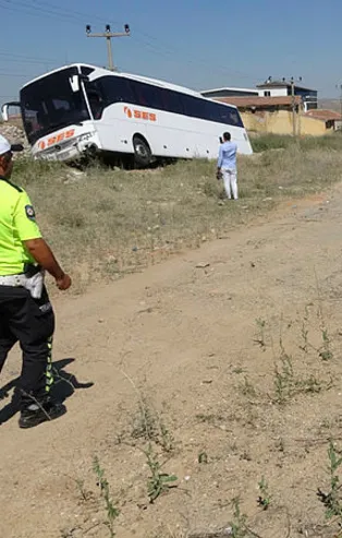 Kontrolden çıkan otobüs şarampole uçtu! Facia ucuz atlatıldı