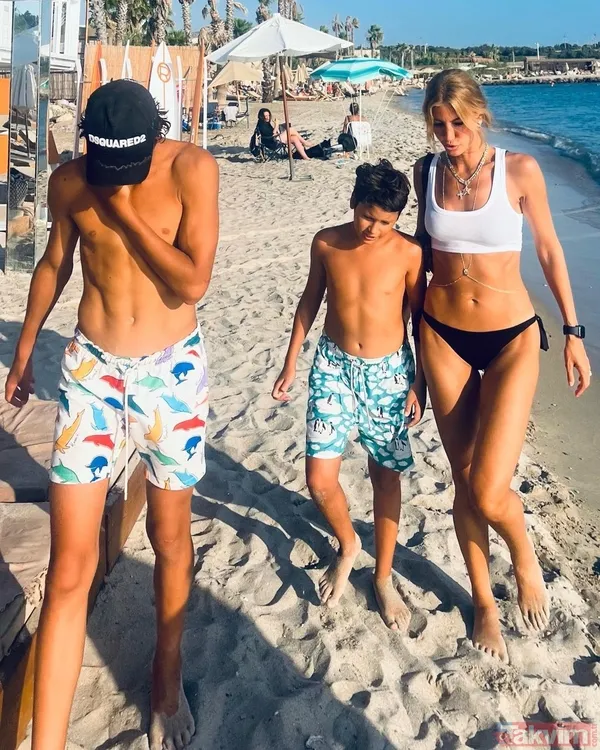 7 yıllık evliliğin 2 meyvesi! Çağla Şıkel son hallerini paylaştı! Emre Altuğ’un oğullarına Melek Baykal’dan yorum: “Yakışıklılar müthiş olmuşlar...” - 22