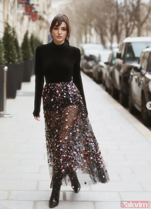 Bir Fotoğrafın Hatırlattığı Büyük Değişim Hande Erçel'in 2019 Yılındaki Doğal Ve Kariyerinin İlk Evrelerini Yansıtan Karesi, Bugünkü "Global İkon" İmajıyla...