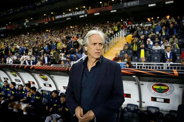 fenerbahce-teknik-direktoru-jorge-jesus-galibiyetin-ardindan-konustu-bundan-iyisi-olamazdi-1667176394125.jpeg
