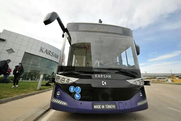 Başkan Erdoğan'ın test ettiği sürücüsüz elektrikli otobüs 'Otonom Atak Electric' Bursa'da tanıtıldı-2