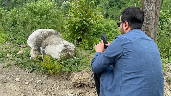 bartinda-heyelan-sonrasi-yol-calismasinda-roma-doneminden-kalma-phallos-bereket-objesi-bulundu-1653649966277.jpg Bartın'da heyelan sonrası yol çalışmasında Roma döneminden kalma 'Phallos' bereket objesi bulundu-3