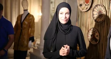 Hık demiş burnundan düşmüş! Arka Sokakların Zeynepi Gamze Özçelikin kardeşi görenleri hayrete düşürdü