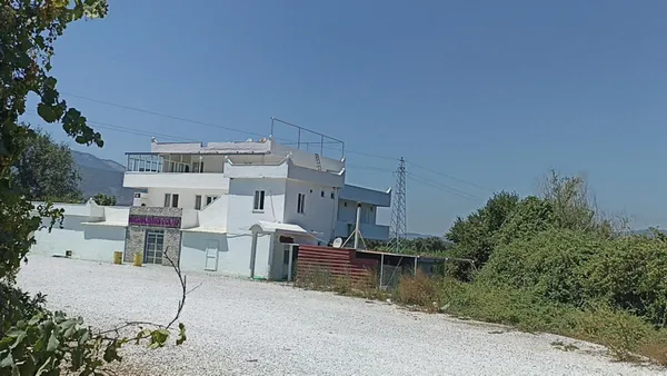 mugla-milasta-olduruldukten-sonra-cesedi-havuza-atilan-zehra-bayirin-katilini-eski-sevgilisinin-tisortu-ve-aya-1662020851857.jpg Muğla Milas'ta öldürüldükten sonra cesedi havuza atılan Zehra Bayır'ın katilini eski sevgilisinin tişörtü ve ayakkabılarındaki kan izleri çözecek-9