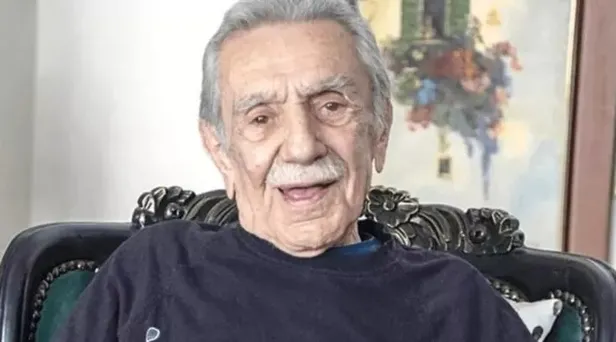 aydemir-akbas-son-dakika-aydemir-akbas-saglik-durumu-nasil-ne-oldu-aydemir-akbas-kimdir-kac-yasinda-nereli-1682514983552.jpeg Aydemir Akbaş son dakika! Aydemir Akbaş sağlık durumu nasıl, ne oldu? Kolpaçino’nun Sabri abisinden güzel haber!-2