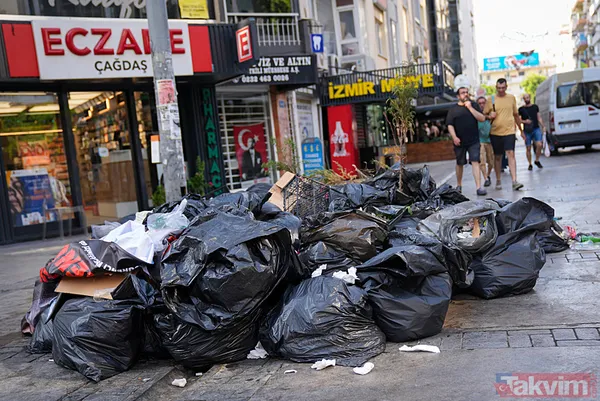 İzmir'de kaos... Belediye çalışanları iş bıraktı sokaklarda çöp dağları oluştu | Denizde korkutan görüntü - 15