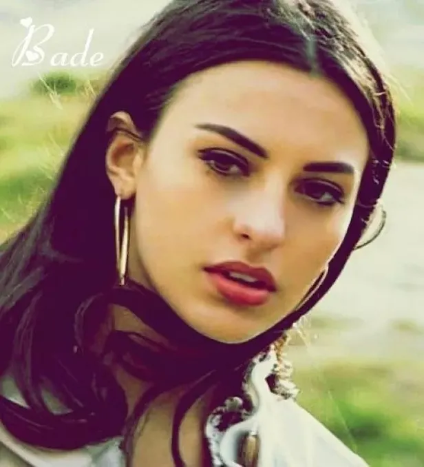 tuvana-turkayin-estetiksiz-gorenler-donup-kaliyor-iste-unlu-oyuncunun-soke-eden-degisimi-1661608451330.jpeg Tuvana Türkay'ın estetiksiz görenler donup kalıyor! İşte ünlü oyuncunun şoke eden değişimi...-3