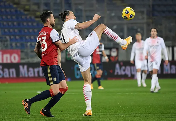serie-ada-lider-milan-ibrahimovicin-golleriyle-cagliariyi-deplasmanda-2-0-yendi-1611009502953.jpg