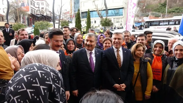 Sağlık Bakanı Fahrettin Koca müjdeyi verdi: Bolu'ya 2 yeni hastane yapacağız | "600 yataklı şehir hastanesi konseptinde..."